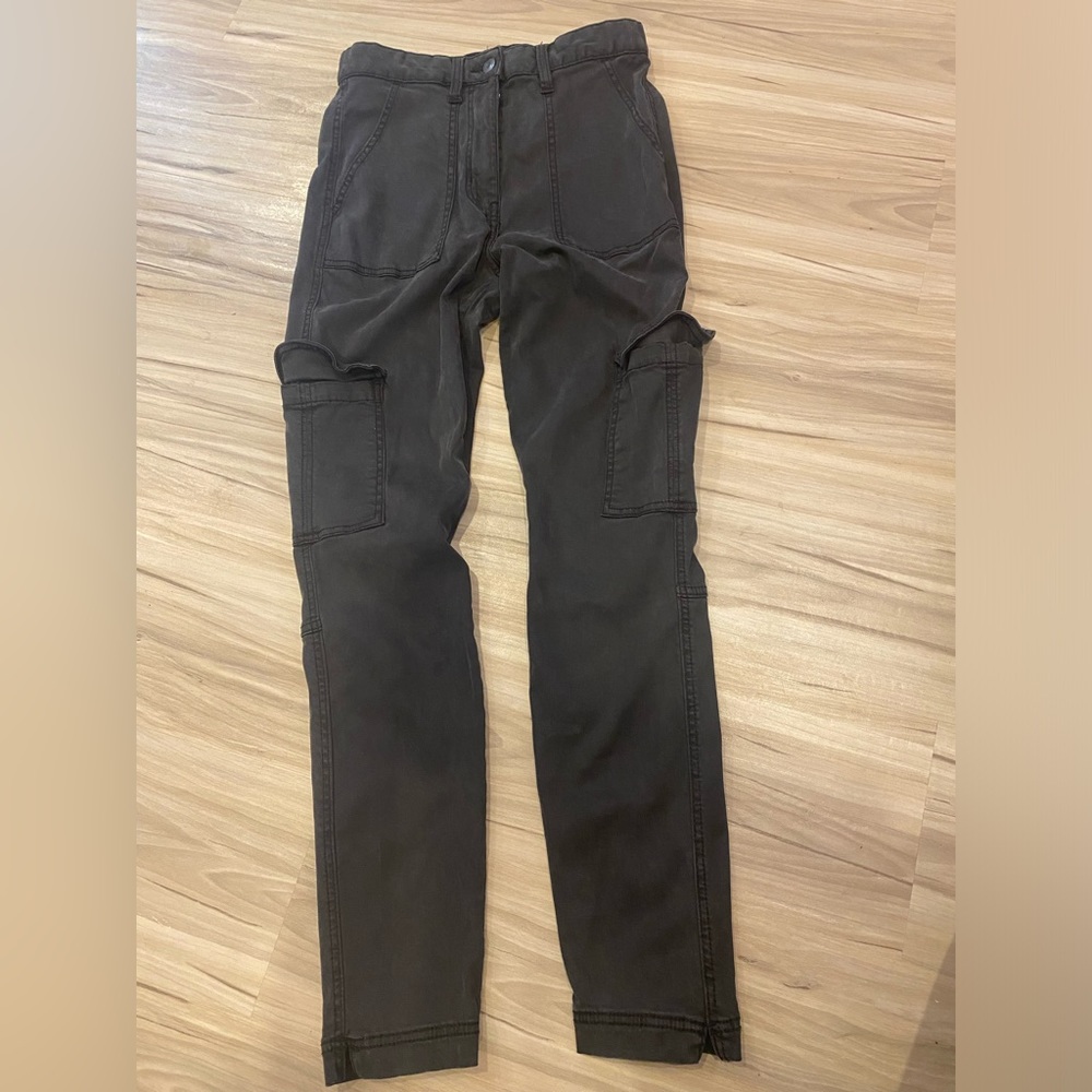 Skinny jeans. Color black. Size 4. Women